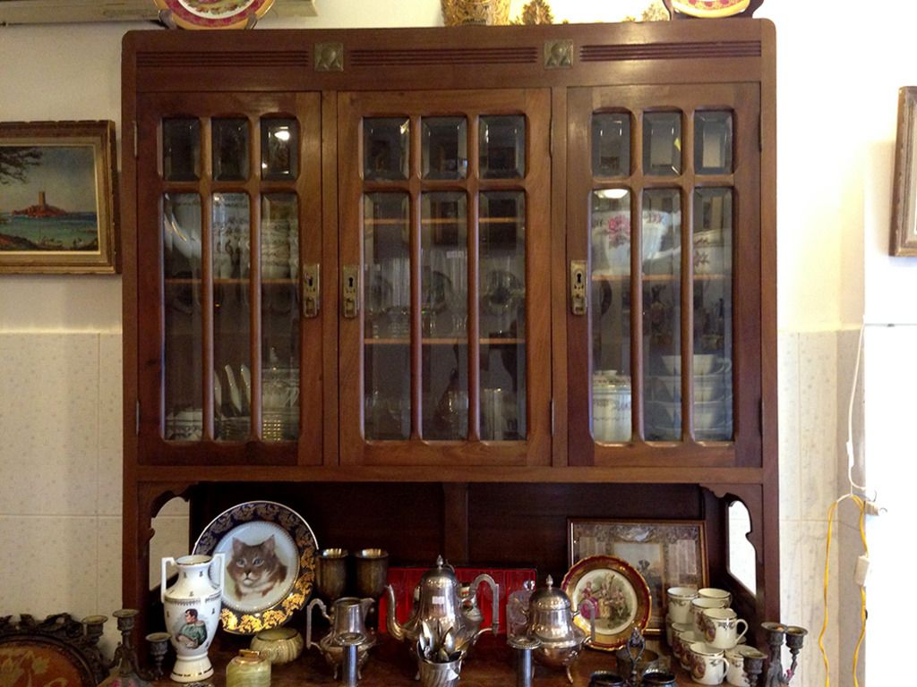 Tủ gỗ thơm xưa của Pháp 1920 - Tủ bếp để chén dĩa - 11