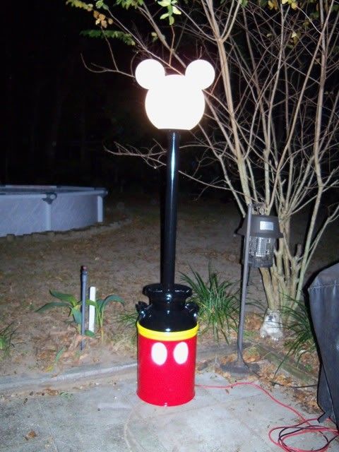 mickeylamp014.jpg