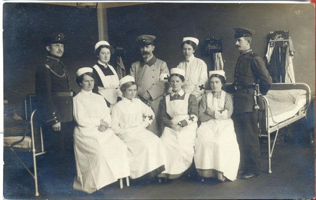 Doctors and nurses during WW1