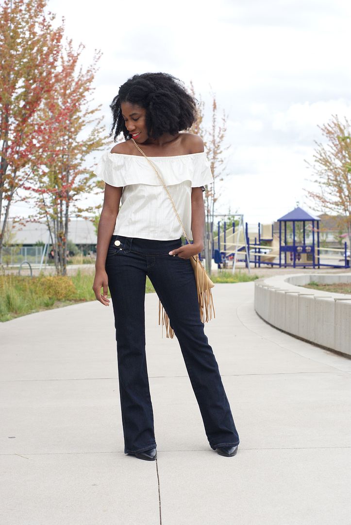 70s trend 2015, Flare Jeans, Fringe, off shoulder blouse 