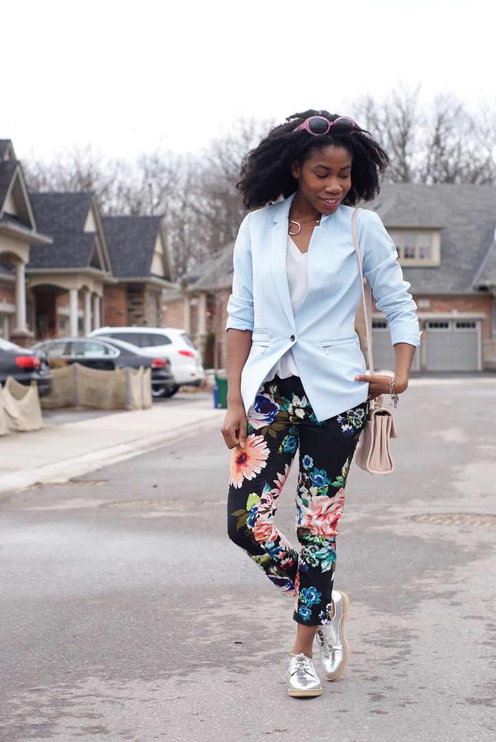 Floral trousers, H&M pants, Pastel blue blazer, Dynamite, blush bag, Toronto blogger
