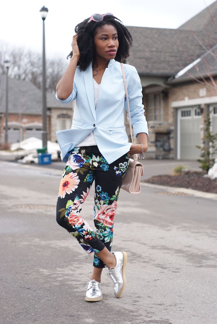 Floral trousers, H&M pants, Pastel blue blazer, Dynamite, blush bag, Toronto blogger