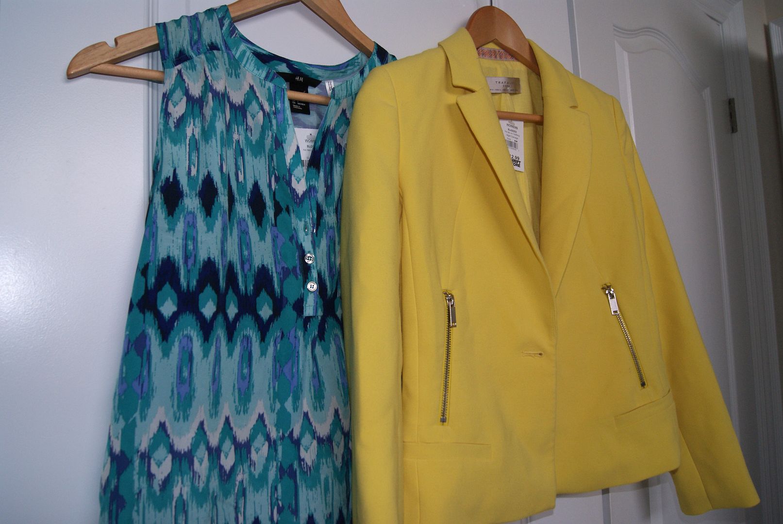 top and yellow jacket 