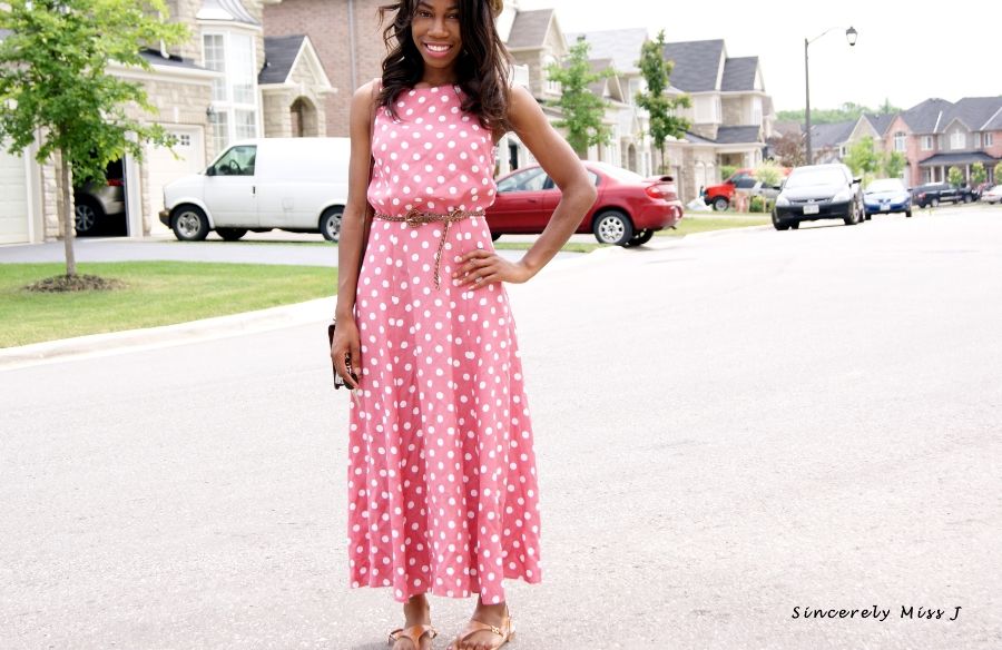 Maxi pink polka dot dress is a perfect choice for summer days 