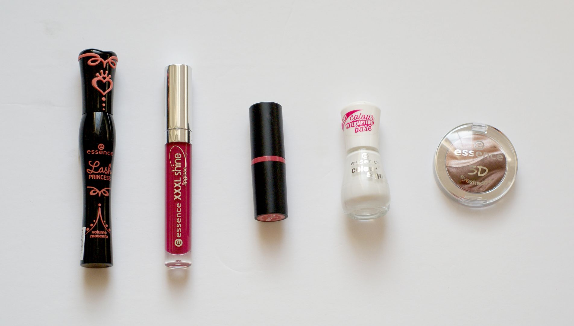 Essence Cosmetics, lip gloss, duo 3d eyeshadow, gel nail polish, lipstick 