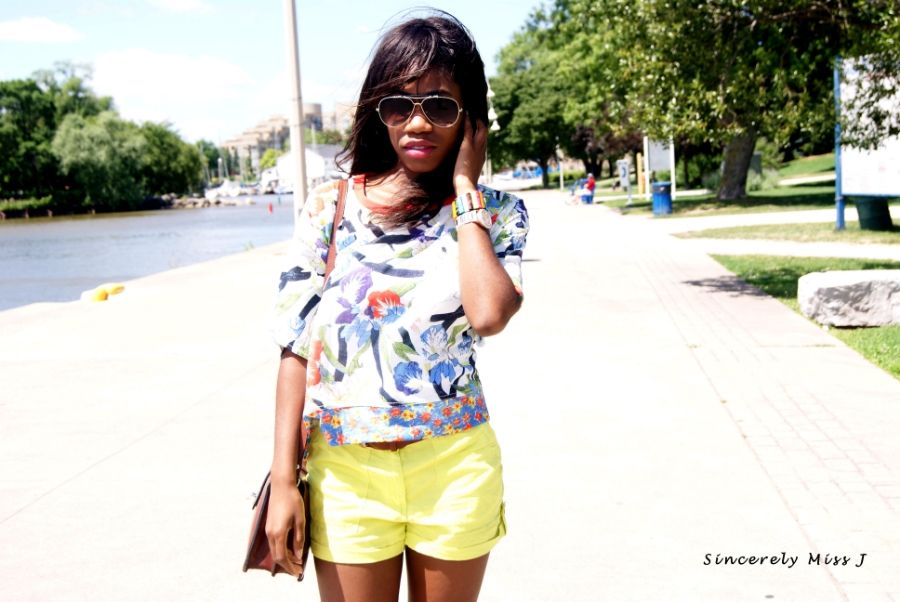 beautiful patterned top and bright coloured shorts