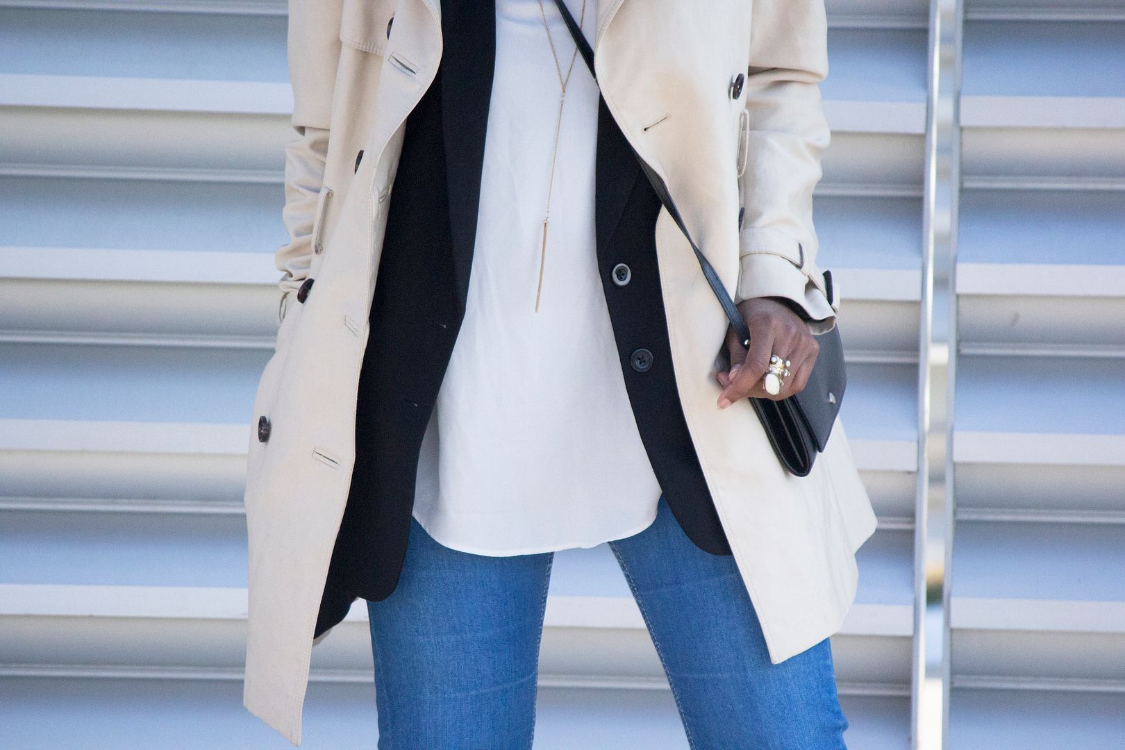 5 elements you can add to wardrobe to transition from winter to spring, flare Jeans, Spring Trench Coat