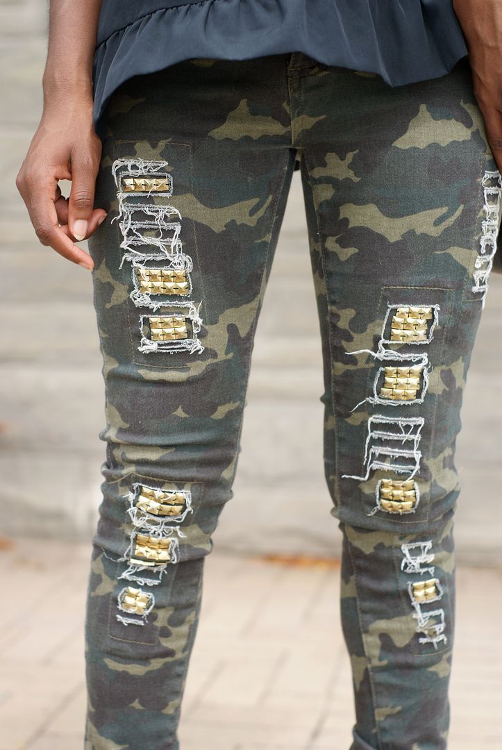 Camouflage print pants, black style blogger, toronto style blogger