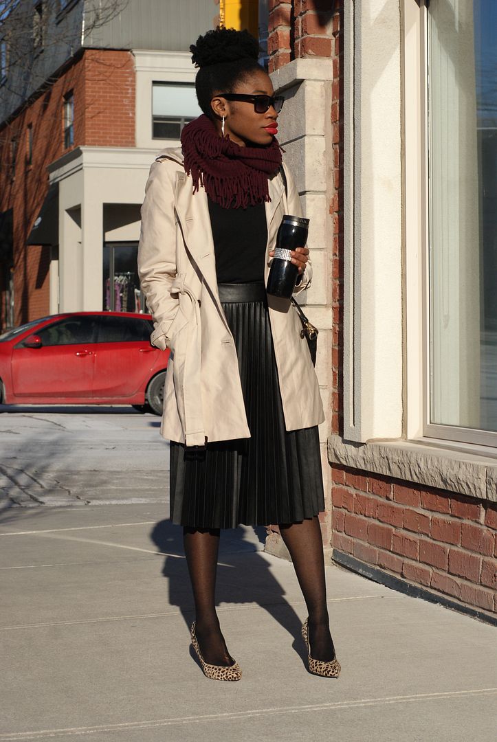 pleated skirt, Black skirt, Trench coat, toronto blogger, black style blogger, toronto street style